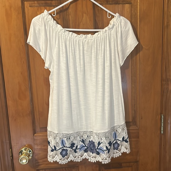 Adiva Off The Shoulder Top W/Crochet Detail - Picture 2 of 7